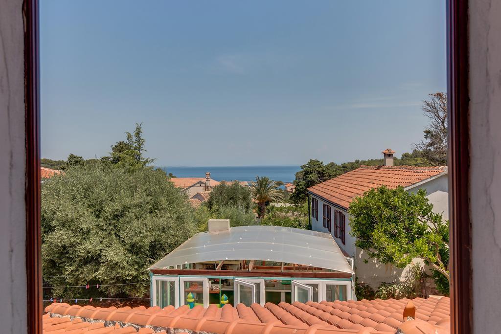 וולי לוסיניי Apartments Josip & Maria מראה חיצוני תמונה